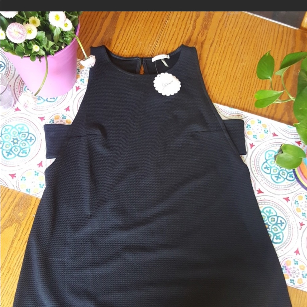 Black soprano dress